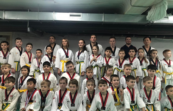 Поздравляем спортсменов со сдачей аттестации!